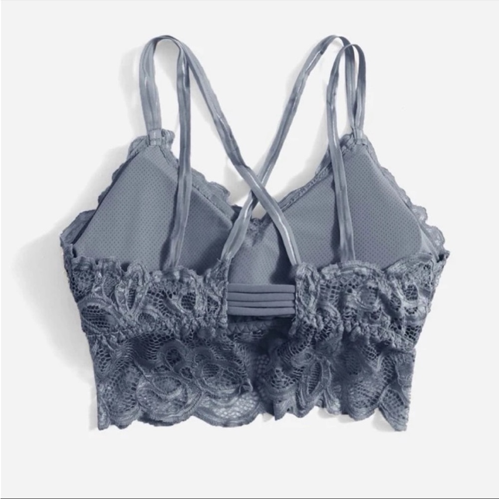 Grey Fantasy Floral Lace Bra/Bralette/Top NEW Size Medium - Picture 2 of 3